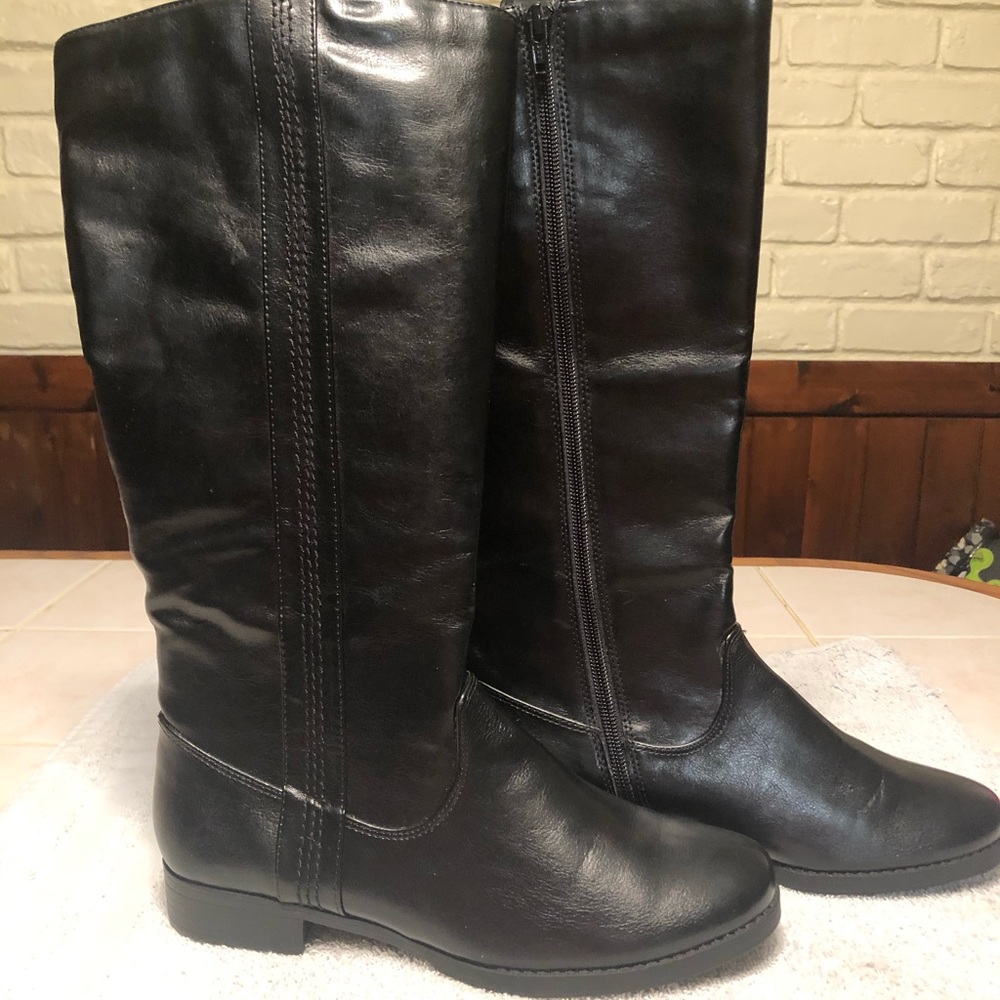 Women’s Black Boots
